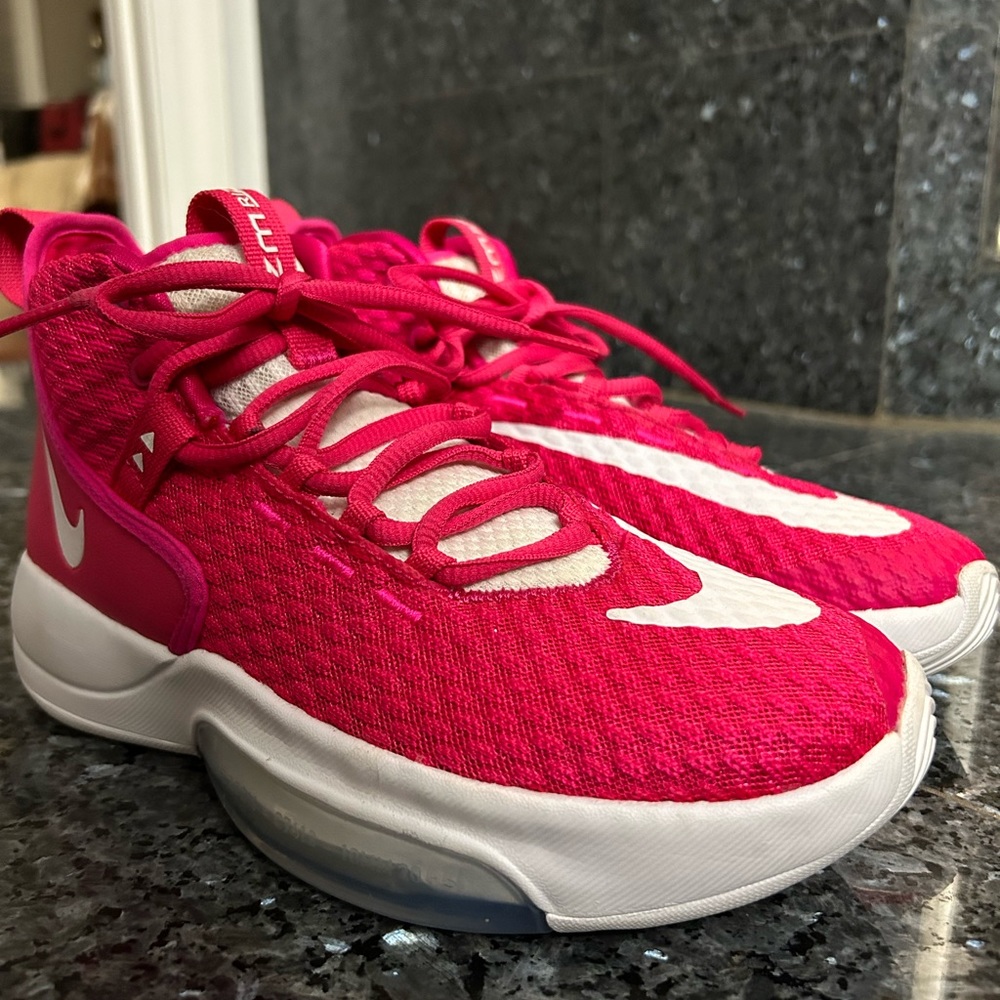 Size 6 - Nike Zoom Rize TB Kay Yow